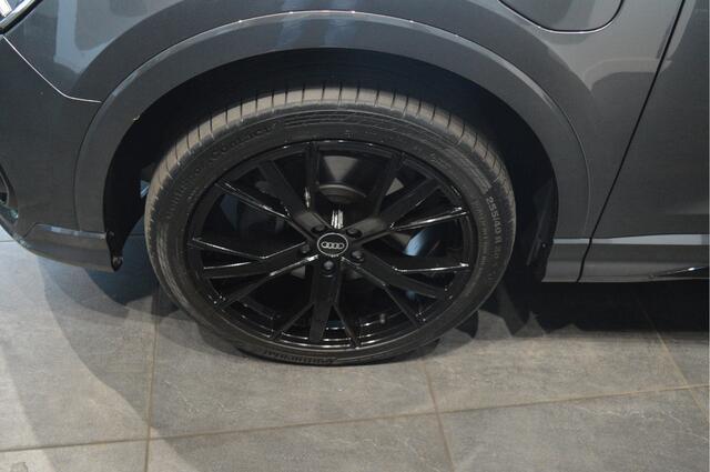 Audi Q3 45 TFSI e 3X S-LINE Black Style navi cruise 20 inch 245 pk !!
