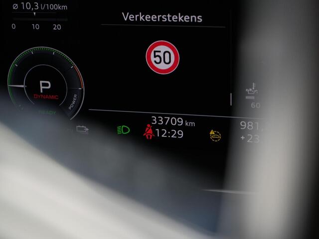 Audi Q3 Sportback 45 TFSI e 245 pk S-tronic S edition / S-Line | Panoramadak | Demperregeling | SONOS sound | Elektr. bestuurdersstoel