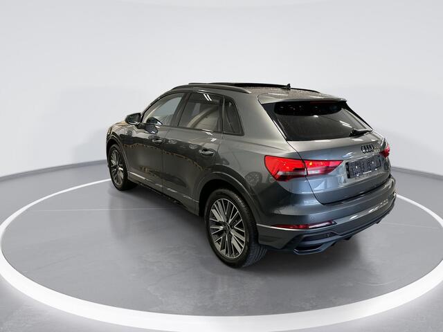 Audi Q3 45 TFSIe 245pk S-tronic S edition · Panoramadak · Elek. Trekhaak · Apple/Android Car Play · Navigatie · Stoelverwarming · P-Sensoren · Leder Interieur · Elek. Achterklep · 19'' Inch ·