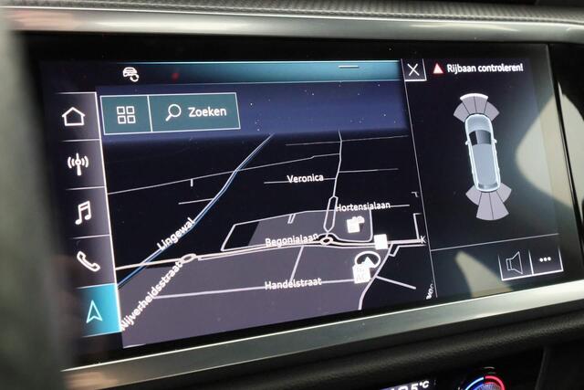 Audi Q3 35 TFSI 150 pk S-tronic S-Line | Panoramadak | Trekhaak | Bang & Olufsen | Leder/alcantara | Navigatie