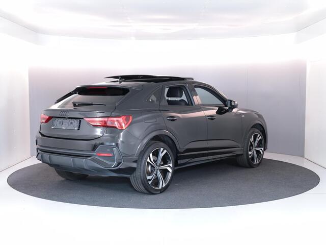 Audi Q3 Sportback 45 TFSI e S Edition 245 pk S-tronic | Navigatie | Panoramadak | Parkeersensoren | Achteruitrijcamera | Adaptieve cruise control | Lichtmetalen velgen 20" | S-Line |