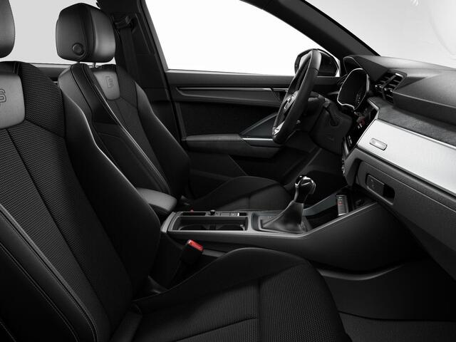 Audi Q3 45 TFSI e S edition 245pk | Panoramadak | Trekhaak wegklapbaar | Stoelverwarming | 20 inch Lichtmetalen velgen