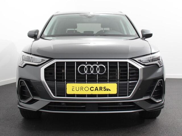 Audi Q3 45 TFSI e 245pk S-Line Plus PHEV Navigatie Apple Carplay/Android auto Climate Control Adaptive Cruise Control Electrisch bedienbare achterklep
