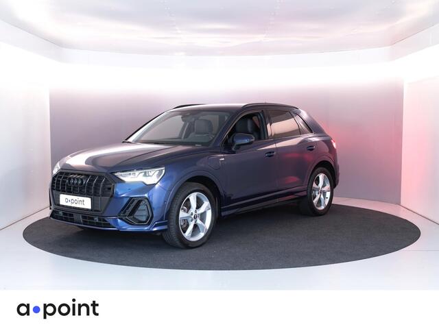 Audi Q3 45 TFSI e S edition 245 pk S-tronic | Navigatie | Parkeersensoren (Park assist) | Achteruitrijcamera | Adaptieve cruise control | Lederen bekleding | Elektr. voorstoelen | S-Line |