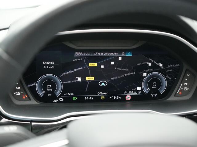 Audi Q3 45 TFSI e S Line Plug In Hybrid 245pk Dealer O.H PHEV | Trekhaak Afneembaar | Panodak | Adaptive Cruise | Sportstoelen Verwarmd | Apple Carplay | Keyless | Navigatie | Virtual | DAB |