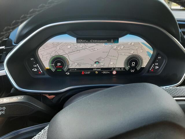 Audi Q3 45 TFSI e S edition 2X sLINE