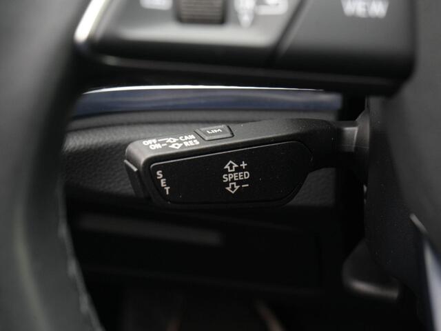 Audi Q3 Sportback 45 TFSI e 245 pk S-tronic S Edition | Panoramadak | Stoelverwarming | LED koplampen | Cruise Control | Sportstoelen | Park Assist | Side Assist | 20 inch