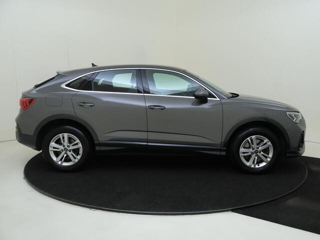 Audi Q3 Sportback 45 TFSI e Advanced Edition | Trekhaak | Stoelverwarming | Achteruitrijcamera | CarPlay | Adaptieve cruise control | Elektrische achterklep | Virtual cockpit |