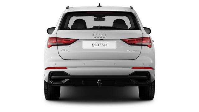 Audi Q3 45 TFSI e edition Trekhaak - Sportstoelen - Bang & Olufsen - Audi virtual cockpit plus - Diefstalalarm - Parkeerassistent - 360 graden camera's - Audi drive select - Automatische Achterklep - Opbergpakket -
