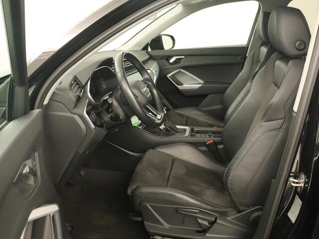 Audi Q3 45 TFSI e S edition | Stoelverwarming | Adaptive cruise | Virtual Cockpit | Half leder | Camera | Carplay | Sportstoelen | Navigatie | Full LED | PHEV | Plug In