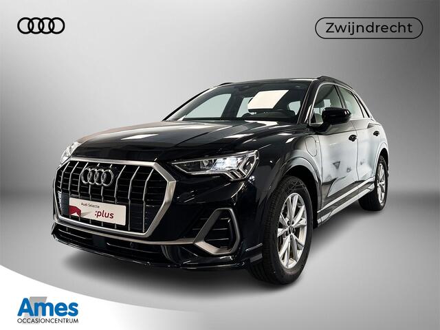 Audi Q3 45 245pk TFSI quattro S edition Stoelverwarming | Parkeersensoren voor en achter | Achteruitrijcamera