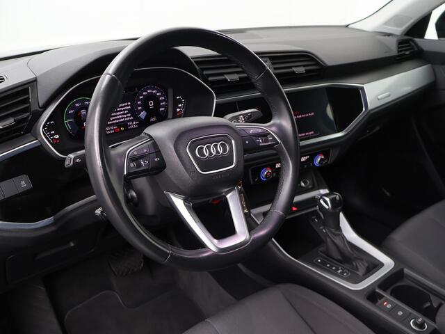 Audi Q3 45 TFSI e edition | 245 PK | Automaat | Climate control | Voorstoelen verwarmd | Virtual cockpit |
