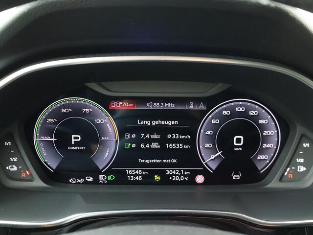 Audi Q3 Sportback 45 TFSI e S Edition | 245 PK | SoH 100% | Trekhaak | Elek. achterklep | Verwarmbare voorstoelen | Navigatiesysteem | LED verlichting |