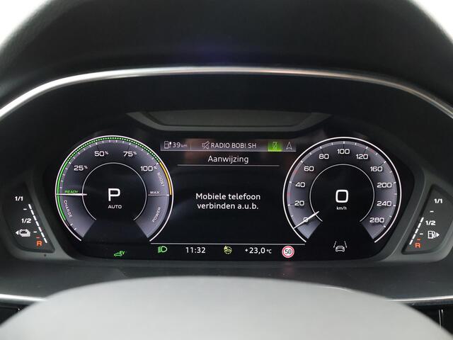 Audi Q3 Sportback 45 TFSI e S Edition | 245 PK | SoH 89% | Trekhaak | Panoramadak | 360 Graden camera's | LM 20" velgen | Sportstoelen |