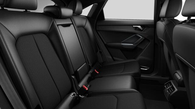 Audi Q3 Sportback 45 TFSI e S Edition | 245 PK | SoH 90% | Adaptive cruise control | Voorstoelen verwarmd | S line | 20"LM velgen |