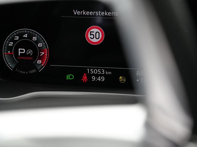 Audi Q3 Sportback 35 TFSI 150 pk S-tronic S Edition Competition / S-Line | Panoramadak | Trekhaak | Matrix LED | Stoelverwarming | Rondomzicht camera | Sportstoelen | 19 inch