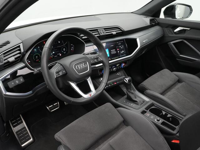 Audi Q3 Sportback 45 TFSI e 245 pk S-tronic S Edition / S-Line | Panoramadak | Trekhaak | Rondomzicht camera | Stoel- stuurverwarming | Optiekpakket zwart plus | ACC | | Privacy glas | 19 inch