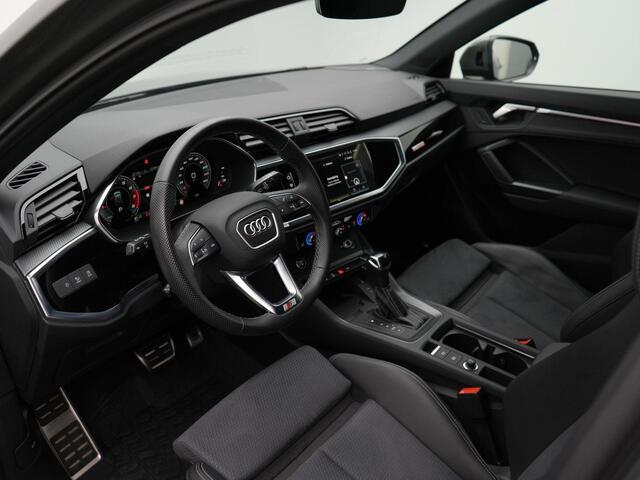 Audi Q3 35 TFSI 150 pk S-tronic S-Line | Trekhaak | Sonos | Achteruitrijcamera | Navigatie | Stoelverwarming