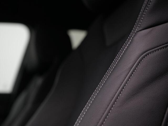 Audi Q3 35 TFSI 150 pk S-tronic S-Line | Trekhaak | Sonos | Achteruitrijcamera | Navigatie | Stoelverwarming