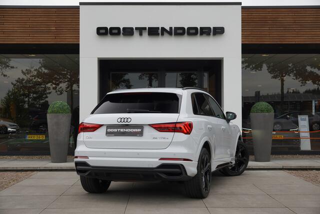Audi Q3 45TFSIe/245pk S-Line|2023|20"Blackstyle|Matrix-LED|Keyless|Optik Schwarz|Cruise+ACC|Blindspot|El.stoelverstelling