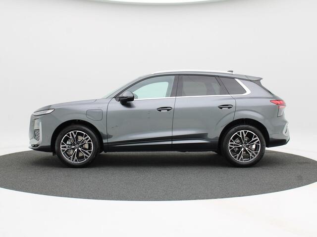 Audi Q3 S edition e-hybrid | 272 PK | Privacyglas | 19 inch | Alcantara int. delen | Ledkoplampen Plus | Comfortsleutel |