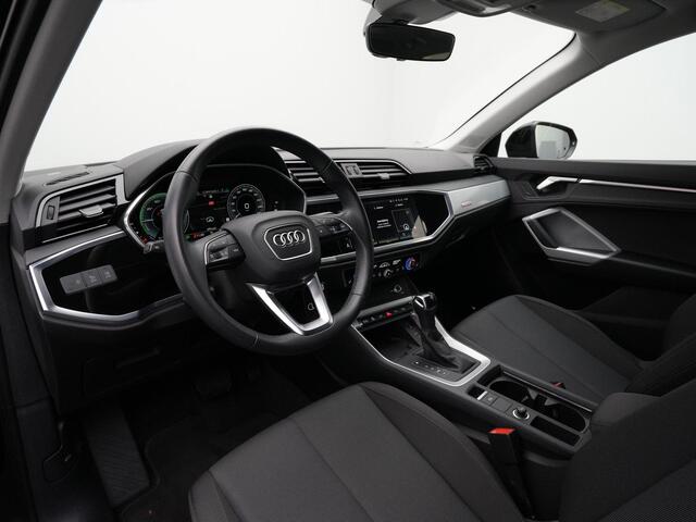 Audi Q3 45 TFSI e 245 pk S-tronic Business Edition | Panoramadak | Matrix LED | Sonos | Rondomzicht camera | Stoelverwarming | Navigatie