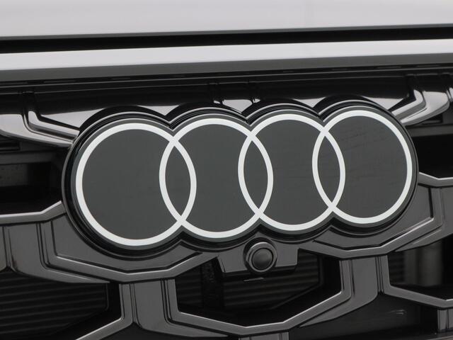 Audi Q3 S edition e-hybrid | 272 PK Hatchback | Privacy glas | Ledkoplampen | 19 inch |