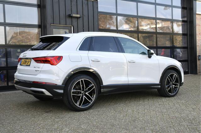 Audi Q3 35 TFSI Business Edition | Cruise | Clima | LED | Virtual | 20'' | Carplay | Stoelverwarming