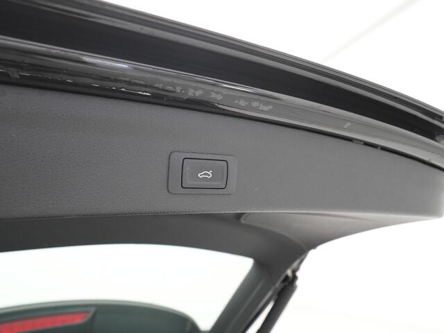 Audi Q3 40 TFSI 190pk S-Tronic quattro Advanced Pro Line Navigatie Wegkl. trekhaak Dode hoek ass. 90