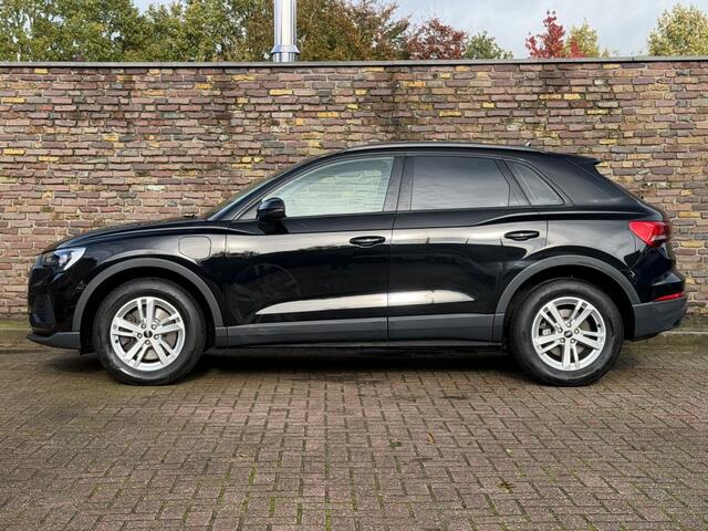 Audi Q3 45 TFSI E EDITION Navi Stoelverwarming