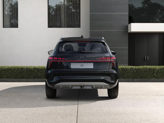 Audi Q3 Advanced edition e-hybrid | 272 PK | 18 inch velgen | Techplus pakket | Zwenkbare trekhaak |