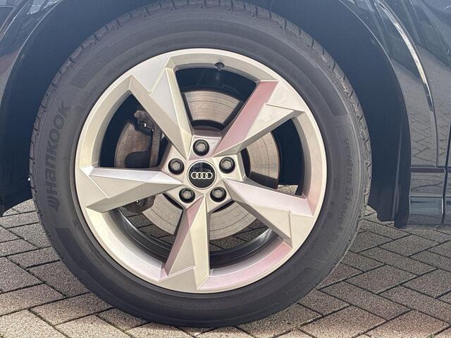 Audi Q3 Sportback 45 TFSIe 245pk S-Tronic S Edition · Camera · Side Assist · Adaptive Cruise Control · Zwart Optiek · Keyless · Stoelverwarming · Elek. Achterklep · 19"Velgen · Apple/Android Car Play