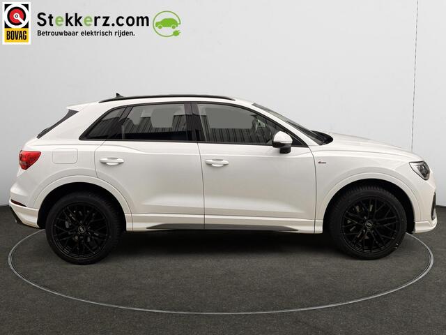 Audi Q3 45 TFSI e S tronic S-line, Stoelverw., 19 inch.