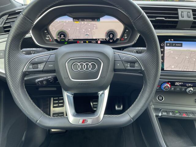 Audi Q3 Sportback 45 TFSIe S-line Black Pano Audi Sport