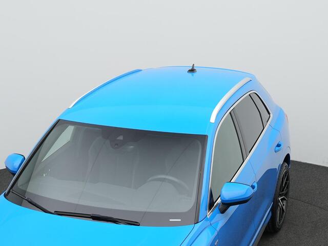 Audi Q3 35 TFSI 150 pk S-tronic S Line Pro Line S / S-Line | Trekhaak | Achteruitrijcamera | Navigatie | Carplay | Afgevlakt sportstuur