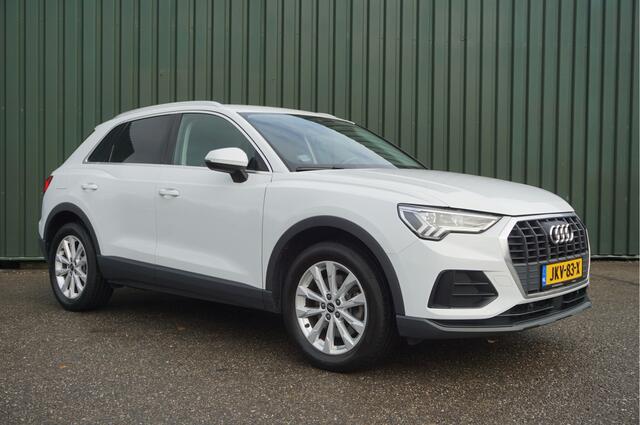 Audi Q3 45 TFSIe Plug-in Hybrid Business + Adapt. Cruise/ Navi/ Carplay/ LED/ PDC/ Garantie!