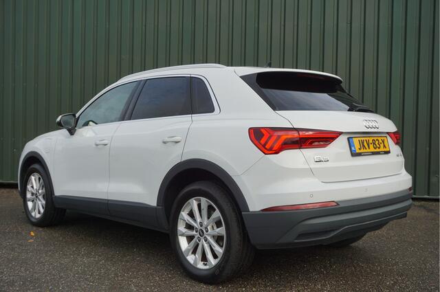 Audi Q3 45 TFSIe Plug-in Hybrid Business + Adapt. Cruise/ Navi/ Carplay/ LED/ PDC/ Garantie!