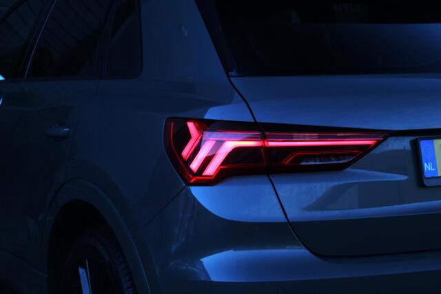 Audi Q3 35 TFSI Advanced Pro S Line Plus | Trekhaak | Black Pack | Cruise Control Adaptief | Audi Drive Select | Matrix Led | Leer | BLIS | Sfeerverlichting