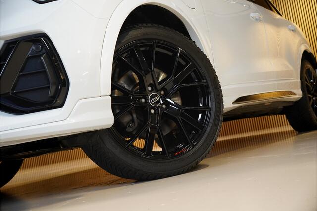 Audi Q3 45TFSIe/245pk S-Line|2022|20"Blackstyle|Matrix-LED|Keyless|Optik Schwarz|Cruise+ACC|Virtual Cockpit|El. achterklep|