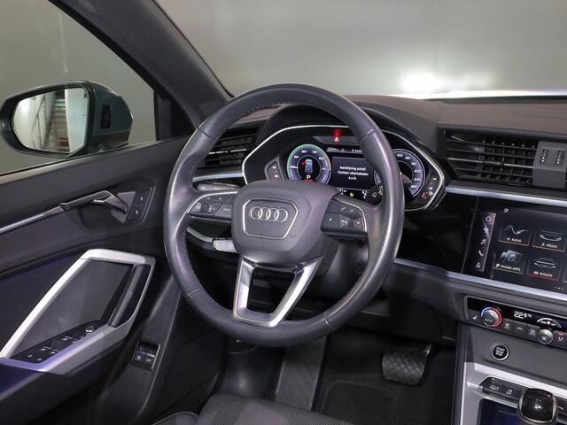 Audi Q3 45 TFSI e Business Edition 245 pk S-tronic | Navigatie | Parkeersensoren | Achteruitrijcamera | Stoelverwarming |