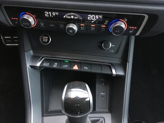 Audi Q3 Sportback 45 TFSIe 245 pk S-Line Black Edition