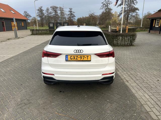 Audi Q3 35 TFSI S Edition Autom Hybride 20 Inch Cruise Pdc Navi App Led Dig Dashbord