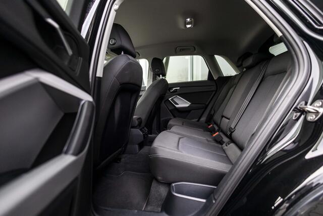 Audi Q3 35 TFSI Advanced edition | Adaptive Cruise | LED | Carplay