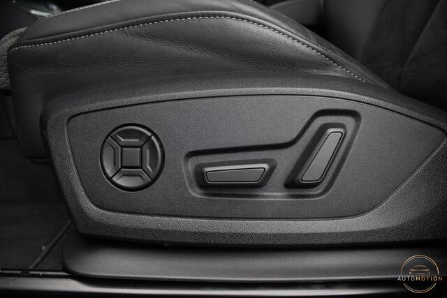 Audi Q3 45 TFSIe S edition PANO ELEKTR. STOEL CAMERA SFEER Sline