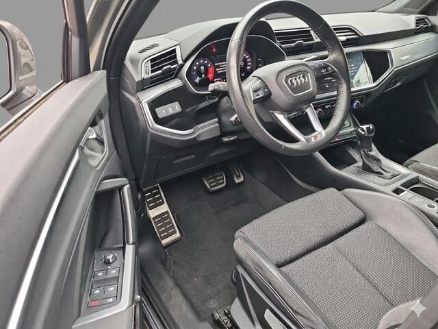 Audi Q3 35 TFSI S edition 150pk | Navigatie | Adaptieve cruise controle | Verwarmbare voorstoelen