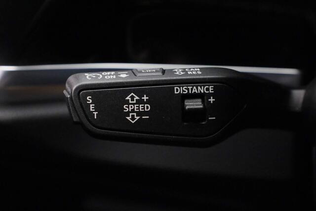 Audi Q3 Sportback 35 TFSI 150 pk S-tronic S-Line | Panoramadak | Achteruitrijcamera | Stoelverwarming | Navigatie