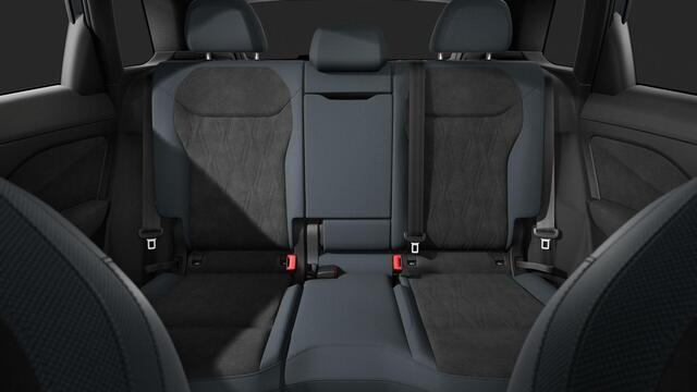 Audi Q3 1.5 200kW e-hybrid S edition | 272 PK | SoH 100% | Panoramadak | Head-up display | 20" LM velgen | 360 graden camera's | S line |