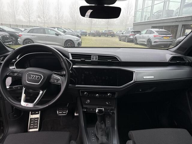 Audi Q3 35 TFSI 150pk S-Tronic S Edition · Trekhaak · Apple/Android Car Play · Keyless · Navigatie ·