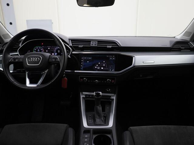 Audi Q3 Sportback 45 TFSIe 180kW/245PK S Line · Panoramadak ·Camera · Apple/Android Car Play · Stoelverwarming · Navigatie ·