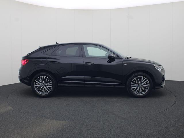 Audi Q3 Sportback 45 TFSIe 180kW/245PK S Line · Camera · Apple/Android Car Play · Leder/Alcantara · Stoelverwarming ·
